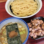 にぼshin. - ほぐしチャーシューつけめん(あつもり麺200ｇ)＠1010円