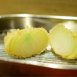 てんぷら 深町 - 新玉ねぎ