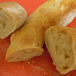 にこぱん  - マカダミアナッツのパンの断面