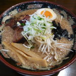 中華そばと炙り親子丼 すばる屋 - 旨みそ拉麺 730円