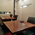 新宿 うなぎ菊川 - [内観] 店内 テーブル席 ②