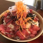 マグロカフェ - 富士山盛丼定食
