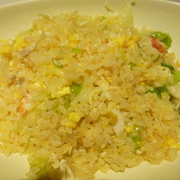 南国酒家 原宿本店 - たらば蟹とレタスのチャーハン