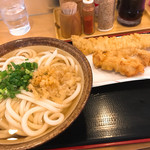 讃岐うどん 條辺 - かけうどん温2玉+穴子君かしわ天