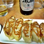 梅林餃子 - 餃子：中の餡がシャスデリ～♪