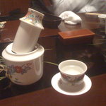 五代目 野田岩 - お湯で温めています