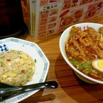 Keika Ramen - 五香肉麺+チャーハン♪肉は作りおきしたものでしたw