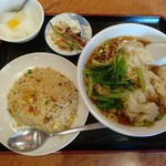 景珍楼 - ワンタン麺とチャーハン