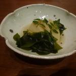 申虎 - 筍と若布のあっさり煮、山椒風味