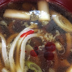 うどんのこいけや - 辛い！自家製ラー油入れすぎ注意