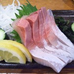 やき鳥三太郎 - はまち刺身 ８００円(税込)(2017年5月5日撮影)