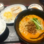 四川翔 - 担々麺＋餃子定食700＋300円