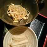 もやしナムルと漬物