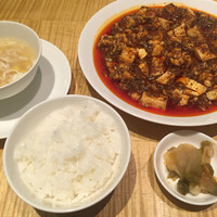 スーツァン・レストラン陳 渋谷店 - 麻婆豆腐のセット一式