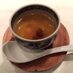 CINA New Modern Chinese - 黄金の上湯スープ