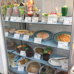 フレンド - 入り口にある食品サンプル…昭和だねぇ〜♪