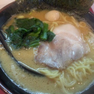 細麺を食す By 絵盤下痢音 らっち家 下川井店 三ツ境 ラーメン 食べログ