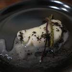 セルサルサーレ - 夏鱈のピルピル こごみのソテーとオリーブ・パウダー2