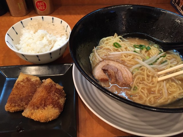 閉店】金ちゃん らーめん - 岸里/ラーメン | 食べログ