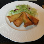 海老のパートフィーロ包みサラダ添え