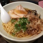 らーめん ミナミ☆十字星 - Wスープラーメン(700円)