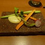 baron - 野菜スティック・・アンチョビとポテトと卵黄のソース