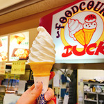 ダックミューズ店 - ソフトクリーム 250円