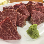 焼肉やっちゃん - 上ハラミも1.5人前、まずはワサビ醤油で食べよう〜