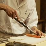 木山 - 自家製カラスミのカット