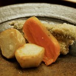 木山 - 新小芋・アスパラを自家製カラスミの塩気で併せて頂きます