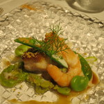 リストランテ サクラ - グリーンピースのクレマ、トマトのパウダー