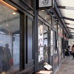 Monzen Yoshoku Fujiya - お店の外観