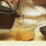 木山 - ご主人が抹茶を点てて下さいます