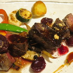 リストランテ サクラ - ヘーゼルナッツ、ダークチェリーのコンポート