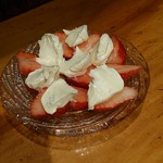 ビストロ シン 2 - マスカルポーネと苺