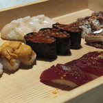 金平 - ムラサキウニ、アナゴ、ホタテにヅケ