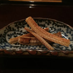 鮨 波やし - アナゴの骨せんべい