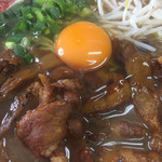 ラーメン東大 - 生玉子投入