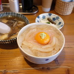 みなと食堂 - 平目漬丼せんべい汁セット