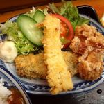 Oshokuji Furusato - フライとサラダ