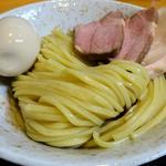 つけそば（麺と具材）
