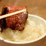Rice (medium) 290 yen (tax included 319 yen)