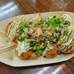 自慢の醤油たこ焼き　400円