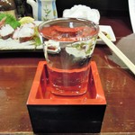 酒肴商店 アジト - 冷酒(黒龍、磯自慢と？)