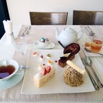 アルチザン・パティシエ・イタバシ - スィーツの盛り合わせ。