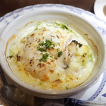 欧風バル・マザン - 白身魚と春キャベツのグラタン(980円)