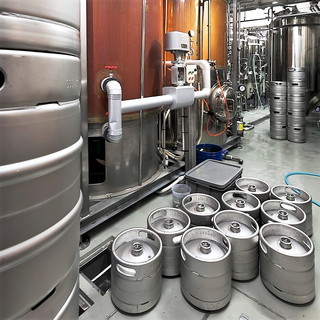 出来たて地ビール♪1階は名古屋市内唯一のビール醸造所♪