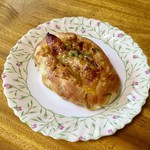 パン家アストレア - カレーソース＆ウィンナー(200円)