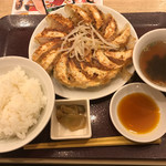西安餃子 - 浜松餃子定食15個