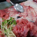 みなと市場 小松鮪専門店 - 「中おち定食」